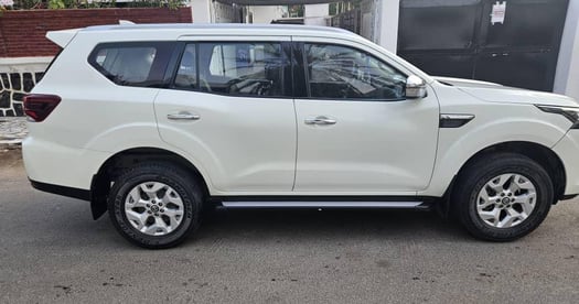 Nissan Xterra 2022, essence, boîte automatique, en excellent état