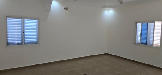 Appartement F4 neuf avec grande véranda, sécurisé à Saline Ouest