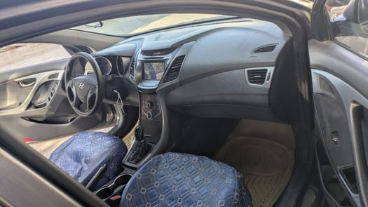 Hyundai Avante 2016 toutes options, boîte automatique, état impeccable