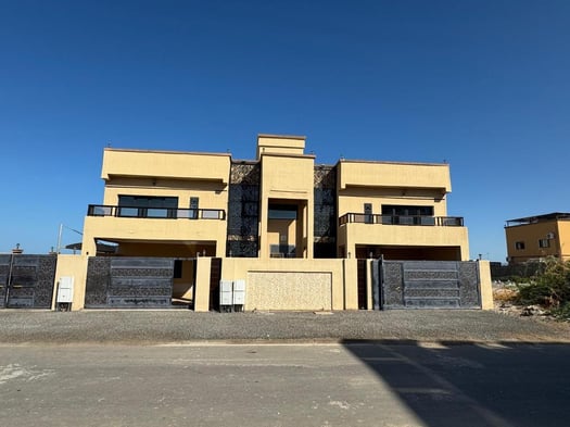 Immeuble neuf 4 appartements meublés à Haramous Sud