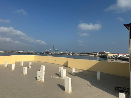 Villa avec 4 appartements F4 à louer(Ancien mitualis)