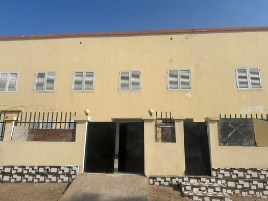 Villa avec 4 appartements F4 à louer(Ancien mitualis)