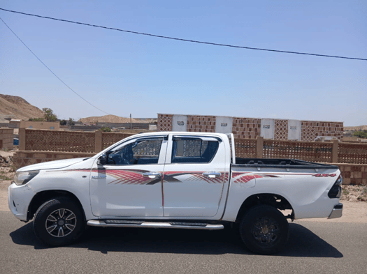 Toyota Hilux 2015 en excellent état, Bluetooth inclus