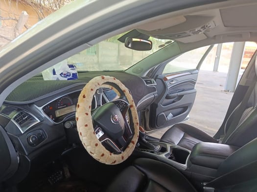 Cadillac SRX 4 2015, full option, automatique, climatisée, cuir, grand coffre, caméra de recul