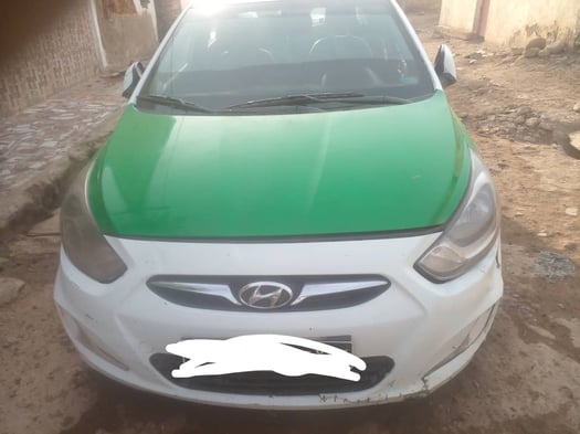 Hyundai Accent 2014, automatique, diesel, excellent état