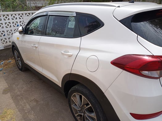 Hyundai Tucson 2017-2018, diesel, automatique, clim fonctionnelle
