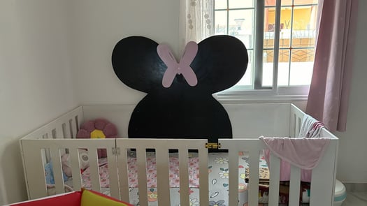 Lit enfant – Très bon état en forme de Minnie Mouse
