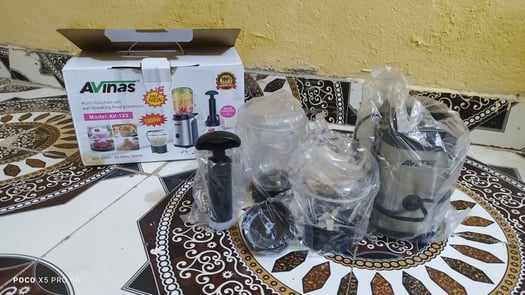 Mixeur Hachoir Moulin 3-en-1, efficace et polyvalent