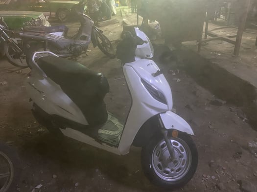 Moto Scooter Honda en excellent état