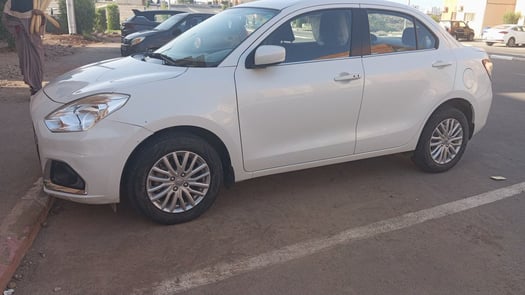 Suzuki Dzire 2024, essence, boîte automatique