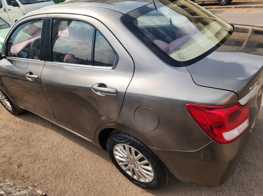 Suzuki Dzire 2023, automatique, climatisation impeccable