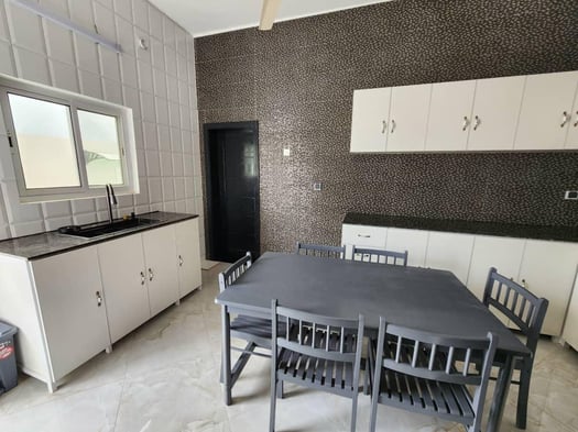 Villa neuve F6 avec terrasse à Haramous