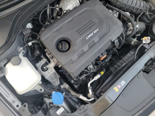 Hyundai Avante 2018 diesel boîte automatique en excellent état