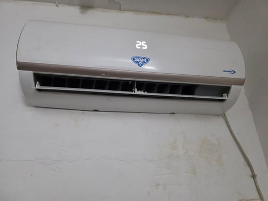 A vendre Climatiseur + Frigo + Machine a laver