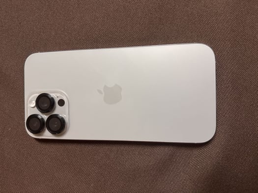 iPhone 15 Pro Max 256 Go en parfait état
