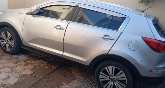 Kia Sportage 2014 diesel, confortable et économique en location