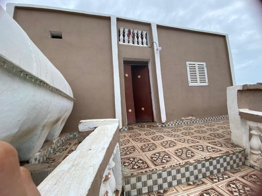 Maison F4 neuve 120m² avec titre foncier à Nassib PK12