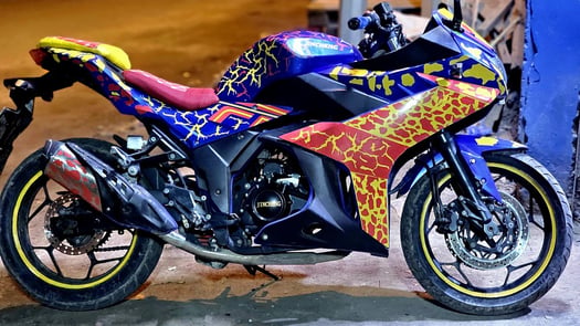 Moto Doum disponible en bon état