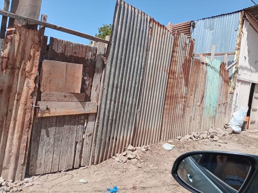 Terrain 72 m² avec titre foncier à Ambouli près route principale