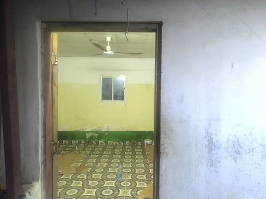 Chambre individuelle avec électricité et eau en centre-ville