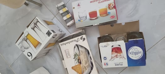 Lots de verres variés en bon état