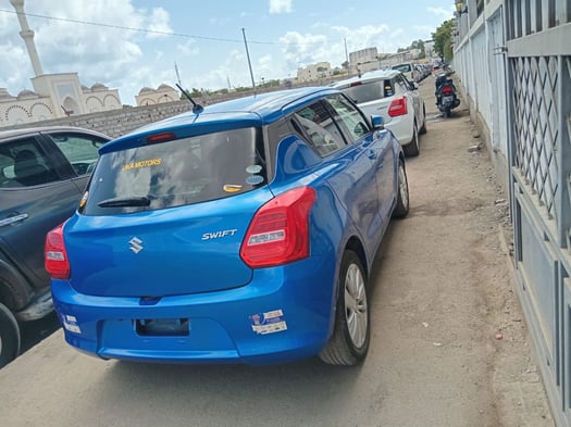 Suzuki Swift 2018 essence boîte automatique en excellent état