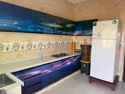 Villa neuve meublée 4 chambres avec grand terrain à Nagad