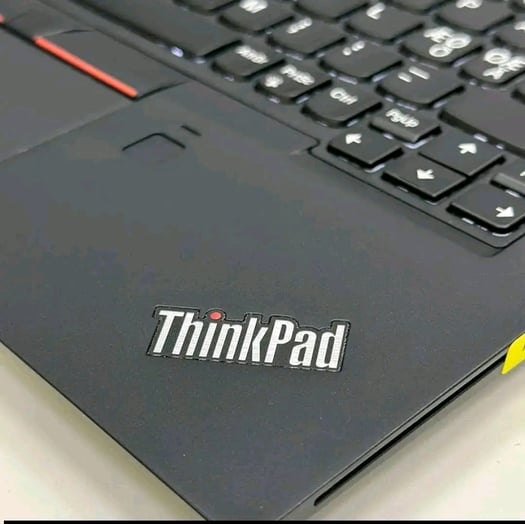 Lenovo ThinkPad T490 Core i7 Tou neuf avec son carton (3 mois de garantie) stock limité