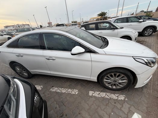 Hyundai Sonata diesel 2017, toit panoramique, excellent état