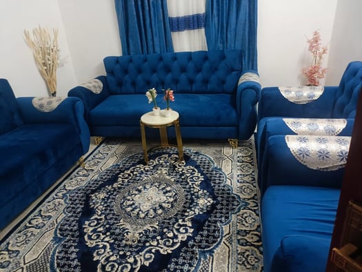 Canapé neuf avec accessoires inclus
