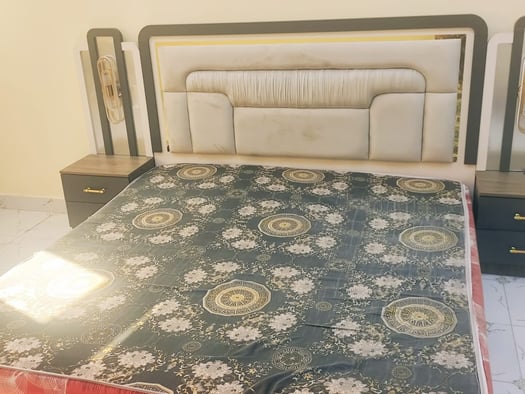 Chambre à coucher complète en très bon état, utilisée 3 mois