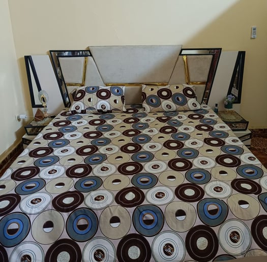 Chambre à coucher en très bon état