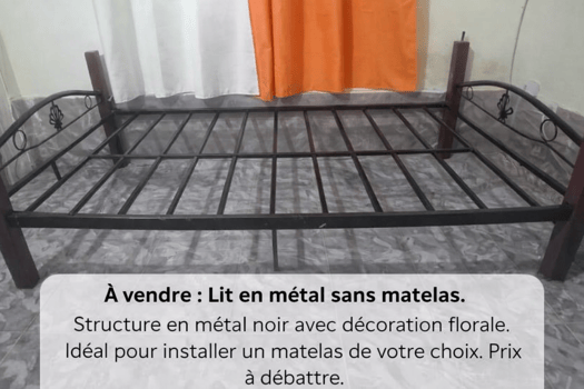 Lit en métal noir classique, bon état, taille standard