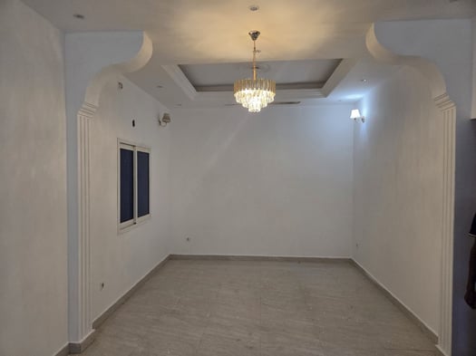 Appartement 4 pièces neuf moderne sur route du Barwaqo 2