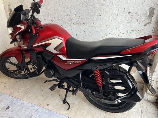 Moto Honda SP125cc en bon état, modèle classique