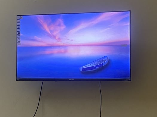 Télévision Star Track Smart 43 pouces comme neuve