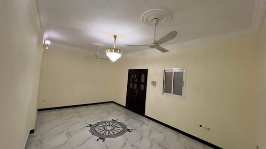 Appartement F4 spacieux avec cuisine équipée à Cité Luxembourg Balbala