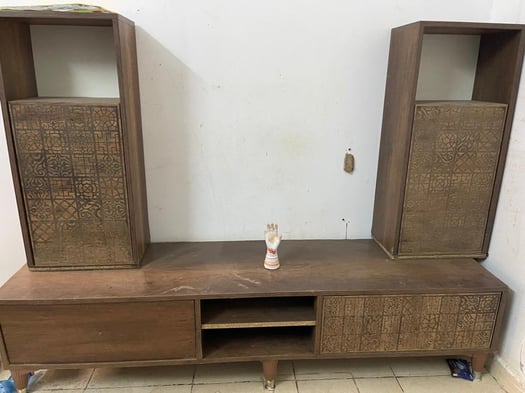 Ensemble mobilier enfant, salon, table et meuble TV en bon état