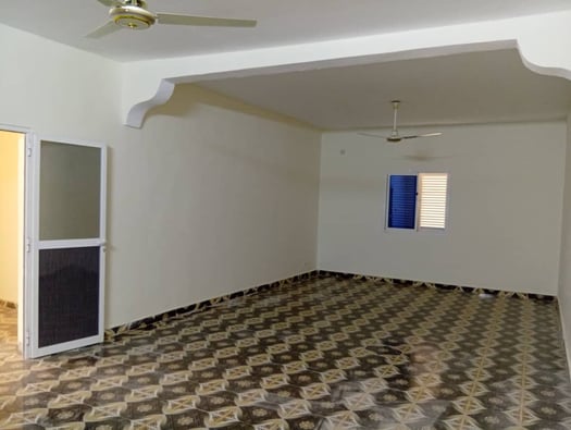 2 maisons de 180 m² et local commercial à Hodan 1