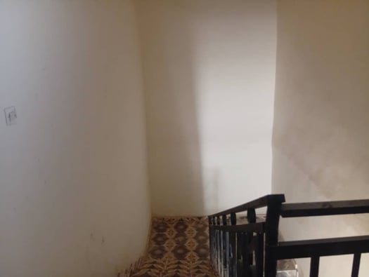 2 maisons de 180 m² et local commercial à Hodan 1