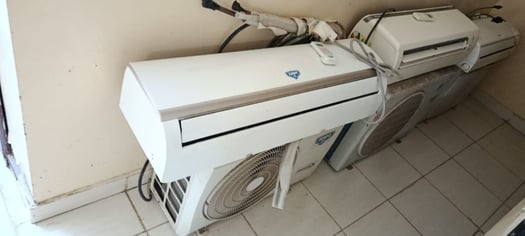 À vendre : Deux climatiseurs inverter (marques : Sam et Daikin)