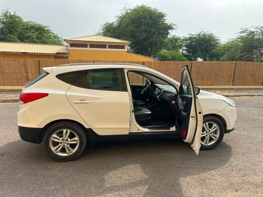 Hyundai Tucson 1.7 CRDI Diesel 2016 en très bon état