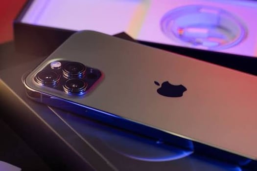 iPhone 12 Pro Max batterie 100% en excellent état