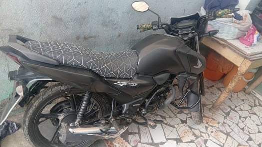 Moto Honda 125cc en bon état