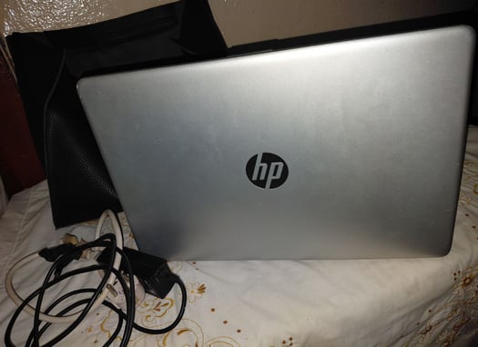 PC portable HP 15,6 i5 11e gen 16 Go SSD 1 To Windows 11