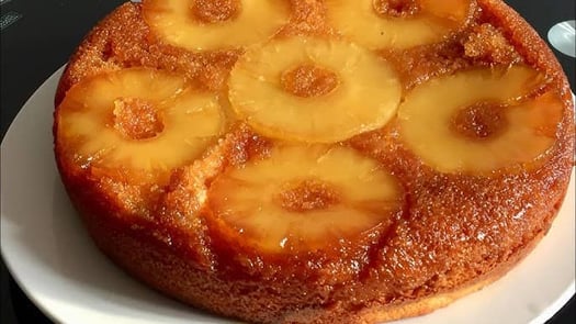 Gâteau fait maison frais et naturel pour occasions spéciales