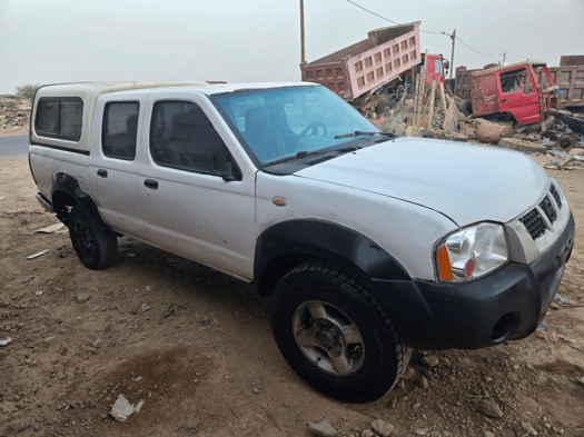 Nissan Hardbody 4x4 utilitaire en bon état