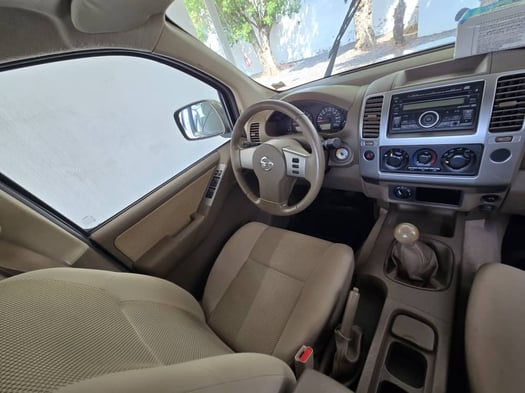 Nissan Navara 2013 4x4 diesel,manuelle,clim fonctionnelle