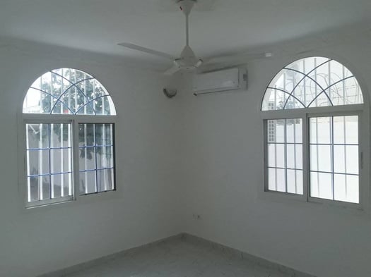 Villa F7 duplex 560m² avec vue mer à Héron, haut standing