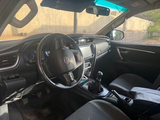 Toyota Fortuner 2023, DIESEL , 41 957 KM , 4x4 , manuel , climatisation intégrale
